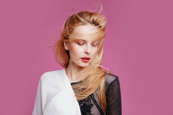 Maquillage naturel pour le travail : 5 étapes efficaces